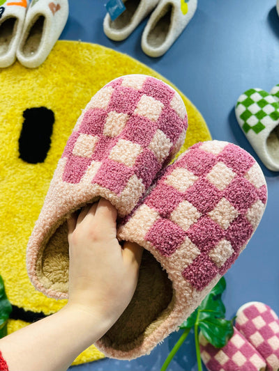 Gifts > Slippers on Synergy Marketplace